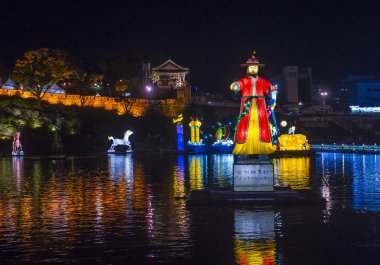 Alışkanlıklar, Güney Kore - Ekim 07: renkli fener dekorasyon sırasında 07 Ekim 2018 alışkanlıklar Lantern Festivali alışkanlıklar, Güney Kore  