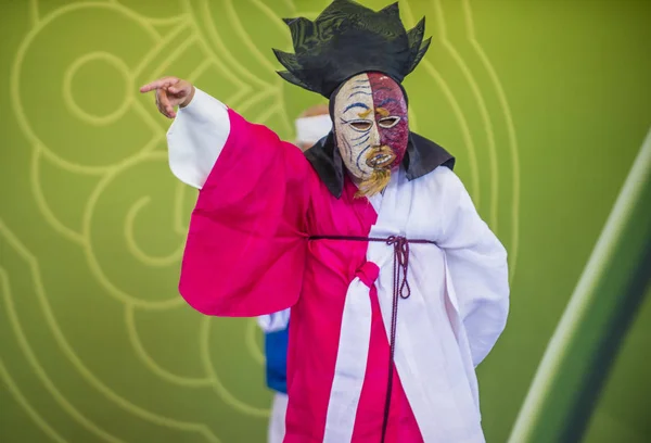 Andong Corea Del Sur Oct Actor Interpretando Tradicional Maskdance Coreana —  Fotos de Stock