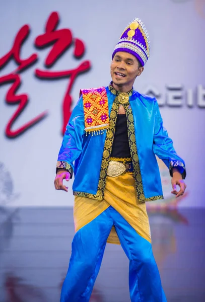 Andong South Korea Oct Танцовщица Малайзии Anak Seni Asia Dance — стоковое фото