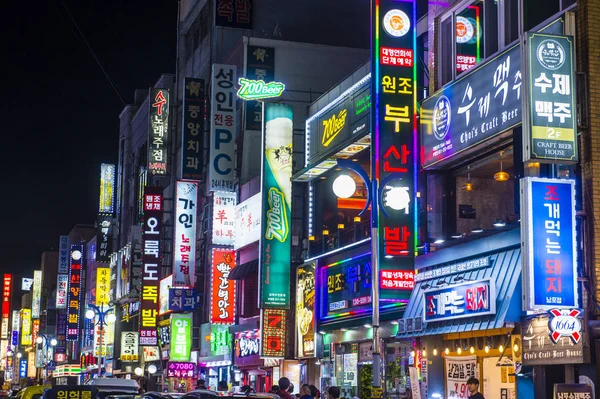 Busan Zuid Korea Oct Neon Borden Busan Zuid Korea Straat — Stockfoto