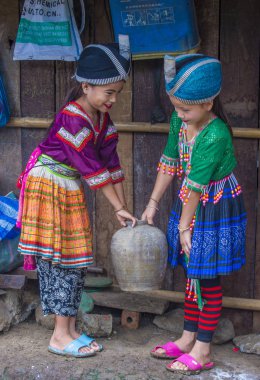 Laos'taki Hmong etnik azınlığı 