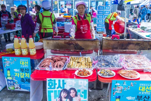 釜山ジャガルチフィッシュマーケット — ストック写真