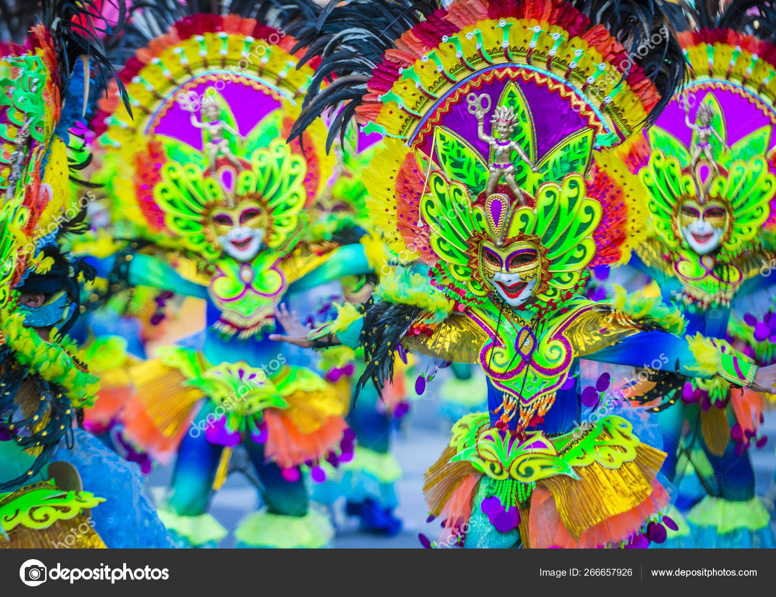 2018 Masskara Festival Stock Editorial Photo C Kobbydagan 266657926