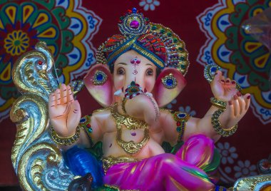  Mumbai Hindistan 'daki Ganesh putu.