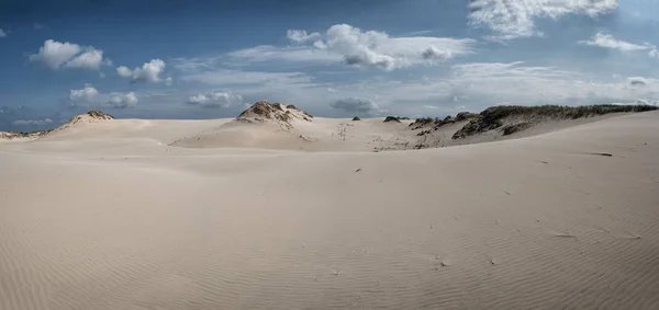 Slowinski národní park, písečné duny během dne, Polsko — Stock fotografie
