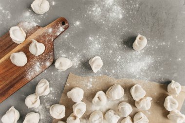 Etli hamur köftesi pişirmek