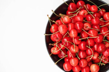 olgun taze kırmızı kirazlar