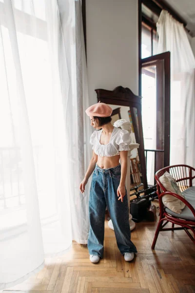 Young Stylish Woman Beret Atmospheric Interior — Stock Photo, Image