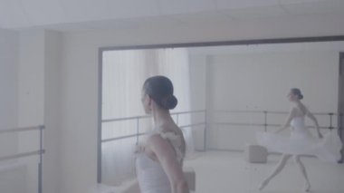 balerin dans stüdyosunda