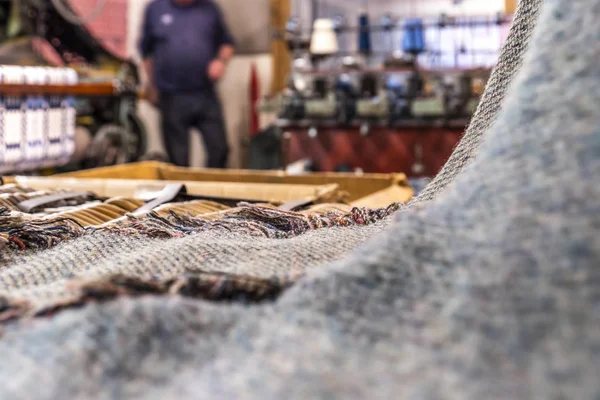 Histórico moinho de lã fundo de produção com Tweed — Fotografia de Stock