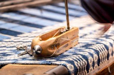 Geleneksel araçlar ile arka plan dokuma