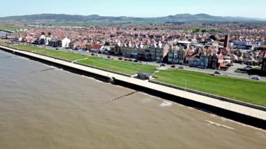 Galler - İngiltere'de Rhyl havadan görünümü