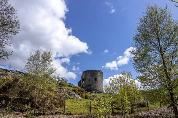 Castello di Dolbadarn a Llanberis nel Parco Nazionale di Snowdonia in Galles — Foto Stock