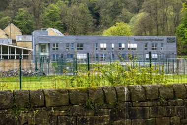 Swindon, İngiltere - 04 Mayıs 2018: Todmorden lise, görünüm hangi anlam öldürmek veya Almanca olarak kesim ölümdür