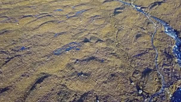 Vista aérea de las piscinas de hadas en Otoño, Isla de Skye - Escocia — Vídeos de Stock