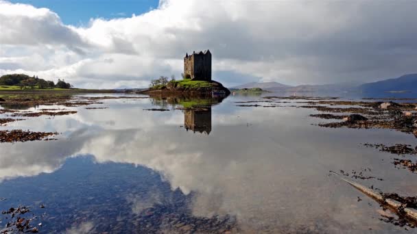 Stalker Castle in in autumn with reflections in the water, Highlands - Scotland — Stock Video