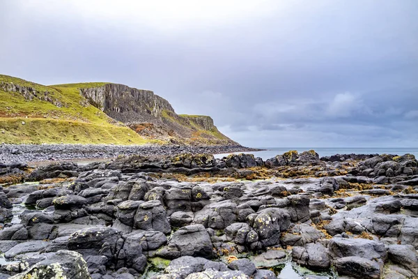 O litoral do noroeste Skye por Kilmuir - Escócia, Reino Unido — Fotografia de Stock