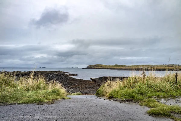 A móló a Camus-Mor partvonala, Észak-Nyugat Skye Kilmuir - Scotland, Egyesült Királyság — Stock Fotó