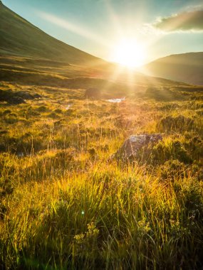 Peri havuzları gün batımında Güz, Glen Brittle, Skye, İskoçya