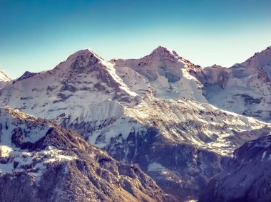 Eiger, moench ve jungfrau jungfrau bölgedeki bağlar
