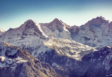 Eiger, moench ve jungfrau jungfrau bölgedeki bağlar