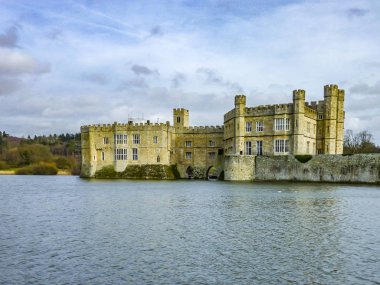 Kış manzara İngiltere ' de Leeds Castle. Güzel İngilizce kale, Maidstone, Kent.