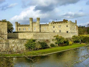 Kış manzara İngiltere ' de Leeds Castle. Güzel İngilizce kale, Maidstone, Kent.