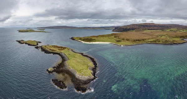 Aérea de Clagain Coral Beach en la Isla de Skye - Escocia — Foto de Stock