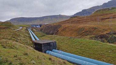 Storr göller hidroelektrik santrali Isle of Skye İskoçya'nın Batı Dağlık Trotternish yarımadasında dağlarının altında yer alan