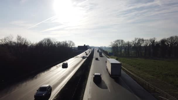 Alemania - Autopista A57 - Autopista entre Moers Kapellen y Moers — Vídeo de stock