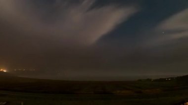 Zaman atlamalı, gece boyunca çok nadir moonbow
