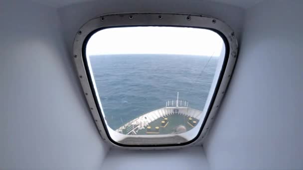 Ferry irlandês dirigindo para o porto de Dublin - Irlanda — Vídeo de Stock