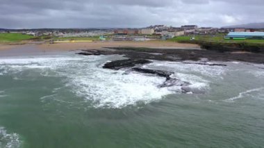 Bundoran ve Donegal Bay - İrlanda havadan görünümü