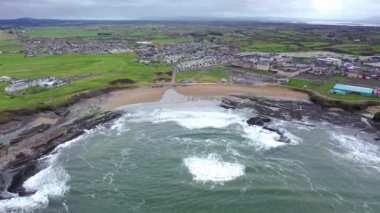 Bundoran ve Donegal Bay - İrlanda havadan görünümü