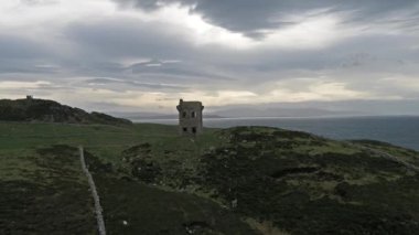 Maghery, Dungloe - County Donegal - İrlanda yaban Atlantik arada sahil şeridi üzerinde uçan