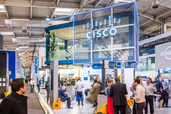 HANNOVER, ALEMANHA - 02 de abril de 2019: A Cisco está exibindo novas inovações na Hannover Messe — Fotografia de Stock