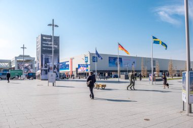 Hannover, Almanya - 02 Nisan 2019: Hannover Fuarı kalır dünyanın önde gelen Endüstriyel teknoloji, bu Telekom için vitrin ve ticaret