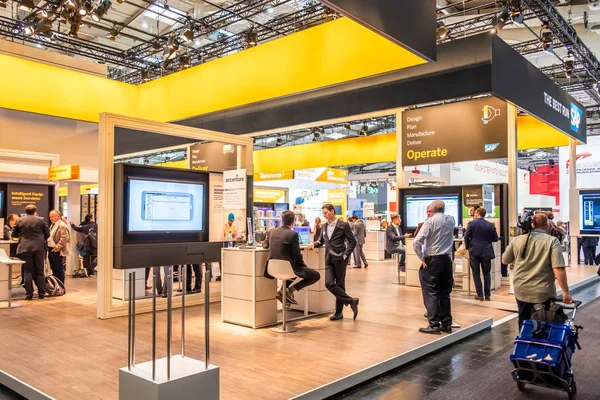 HANNOVER, GERMANIA - 02 APRILE 2019: SAP presenta nuove innovazioni alla Fiera di Hannover — Foto Stock