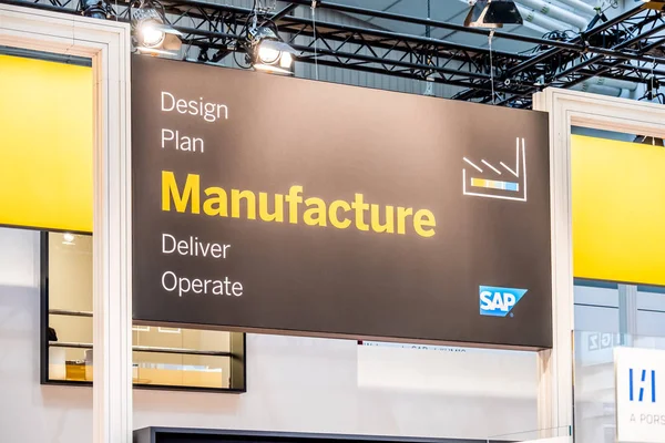 HANNOVER, ALEMANHA - 02 de abril de 2019: A SAP está exibindo novas inovações na Hannover Messe — Fotografia de Stock