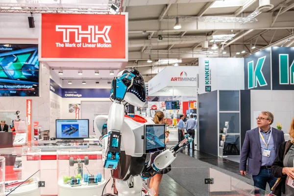 Αννόβερο, Γερμανία - 02 Απριλίου 2019: Thk παρουσιάζει τους νεότερο καινοτομίες στο Hannover Messe — Φωτογραφία Αρχείου