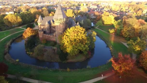 Wideo Drone lotnicze 4K zamku Linn w Krefeld, Niemcy — Wideo stockowe