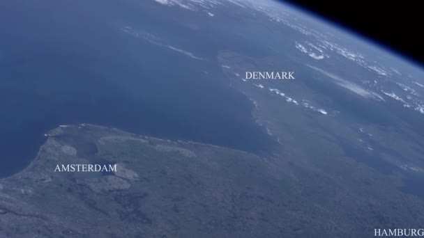 Amsterdam, Danmark och Hamburg sett från rymden-vissa element möblerade av NASA — Stockvideo