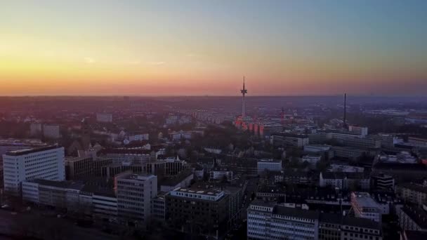 Stadssilhuetten Essen under solnedgången — Stockvideo