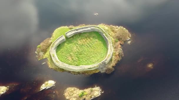 Widok z lotu ptaka na Fort Doon w Portnoo - County Donegal - Irlandia — Wideo stockowe