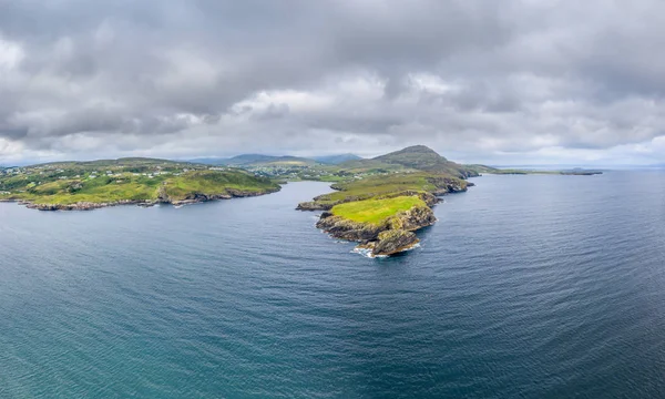 爱尔兰野生大西洋之路多尼戈尔郡蒂林湾的鸟瞰图 — 图库照片