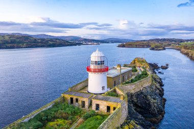 Arka planda Killybegs - County Donegal - İrlanda