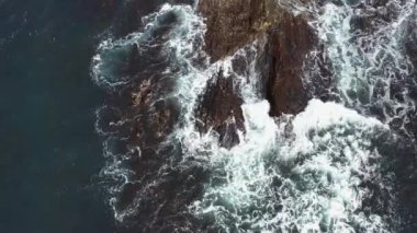 Carrickfad tarafından Portnoo County Donegal, İrlanda 'daki Narin Sahili' nde yapılan resifin havadan görünüşü