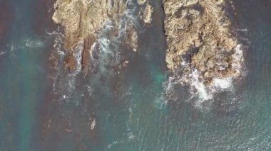 Carrickfad tarafından Portnoo County Donegal, İrlanda 'daki Narin Sahili' nde yapılan resifin havadan görünüşü