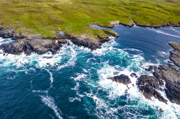 Вид з повітря на берегову лінію в Даросі (графство Донегал - Ірландія).. — стокове фото