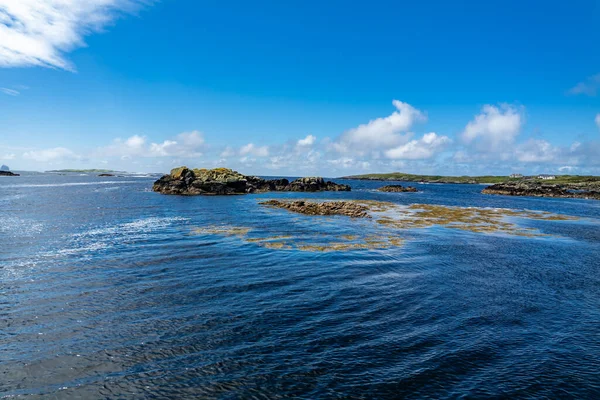 A bela costa em Rosbeg no Condado de Donegal - Irlanda — Fotografia de Stock
